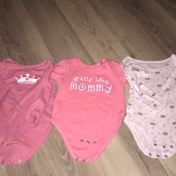 3 bodysuits bundle - Picture 1 of 1
